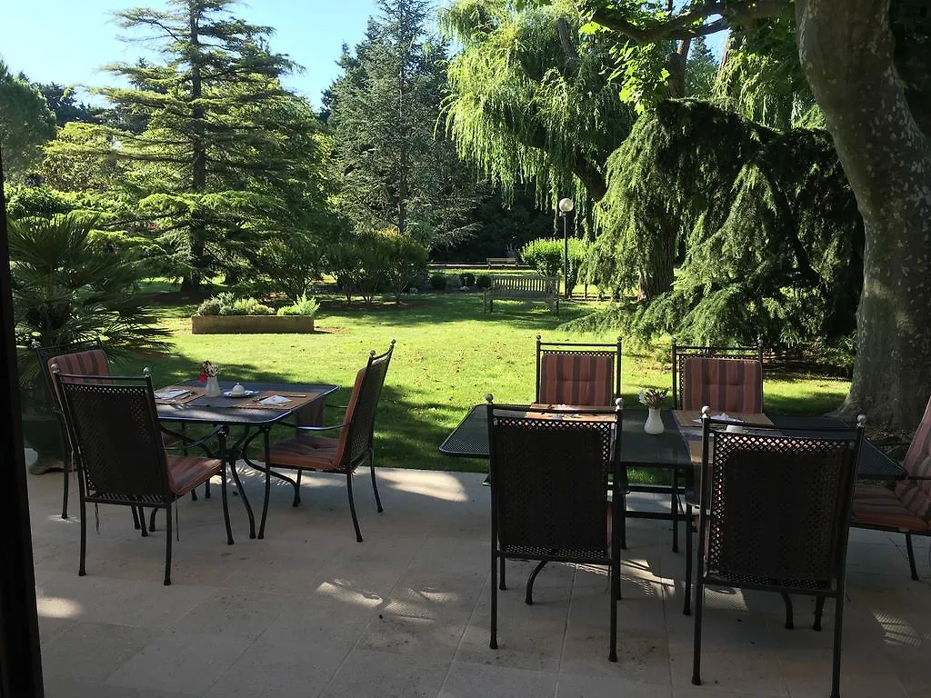 Villa Mas St Jean Noves Bed & Breakfast