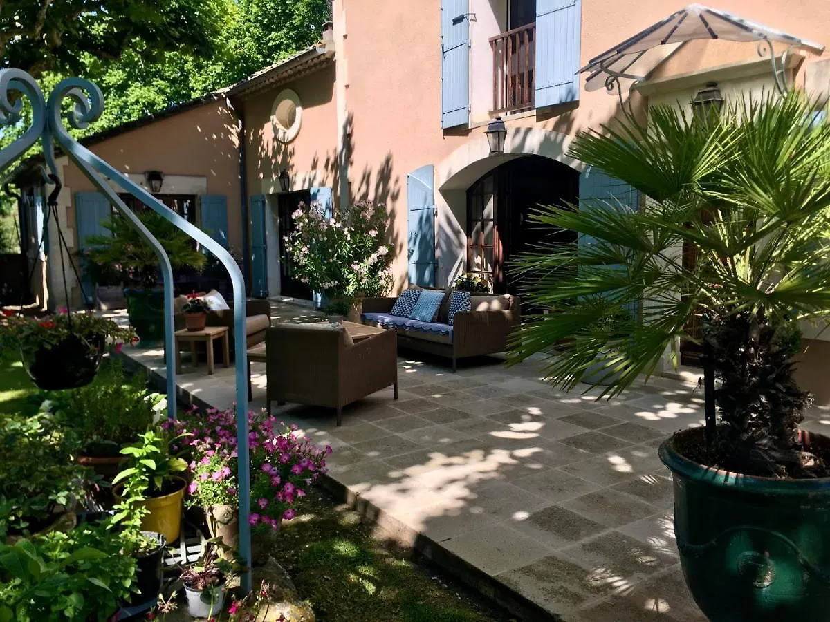 Villa Mas St Jean Noves Bed & Breakfast